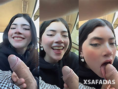 Novinha pagando boquete no carro
